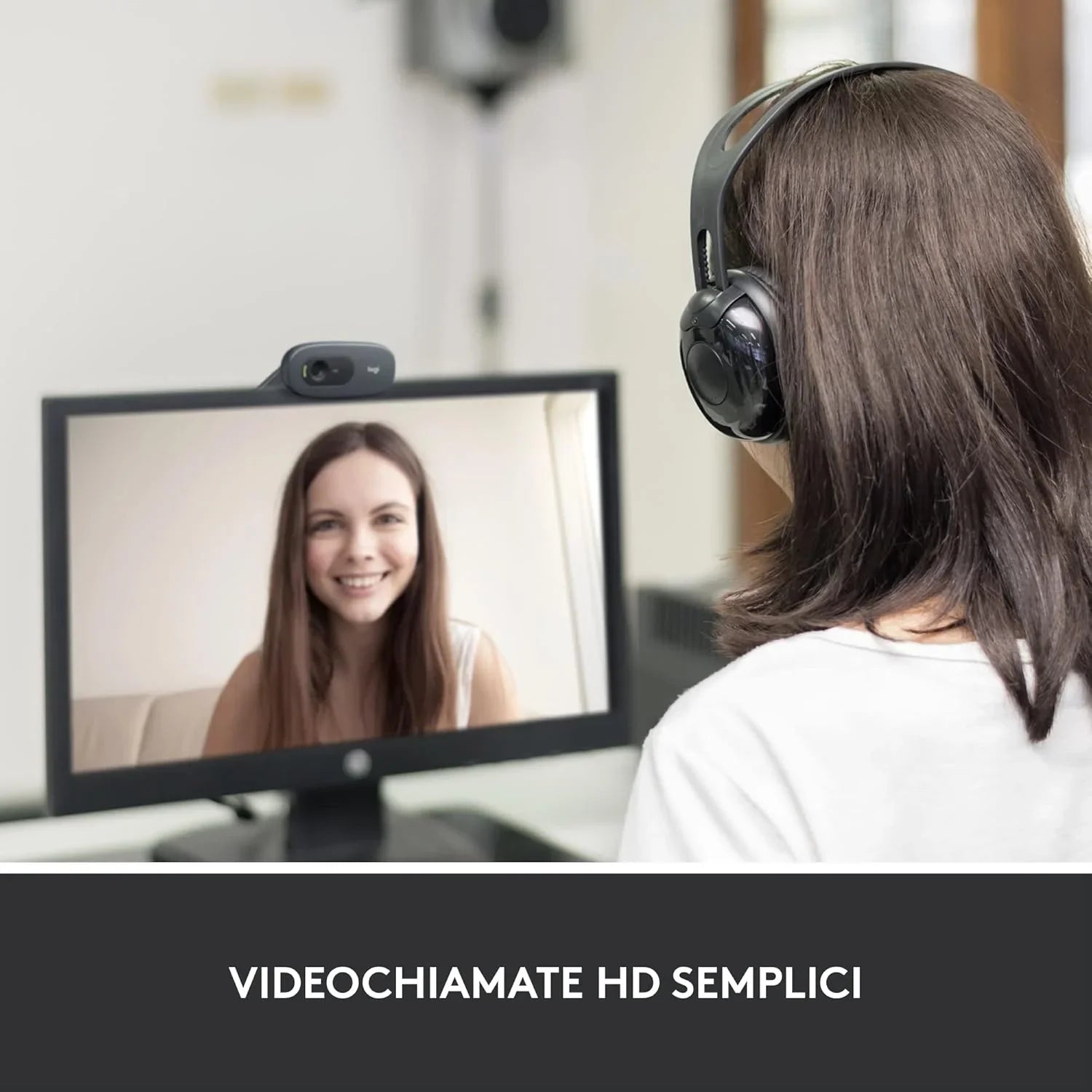 Webcam Logitech C270 HD USB 1MPX , 720p/30fps, Videochiamate HD Widescreen, Correzione Automatica Luminosità, Microfono Riduzione del Rumore - BREUNOR