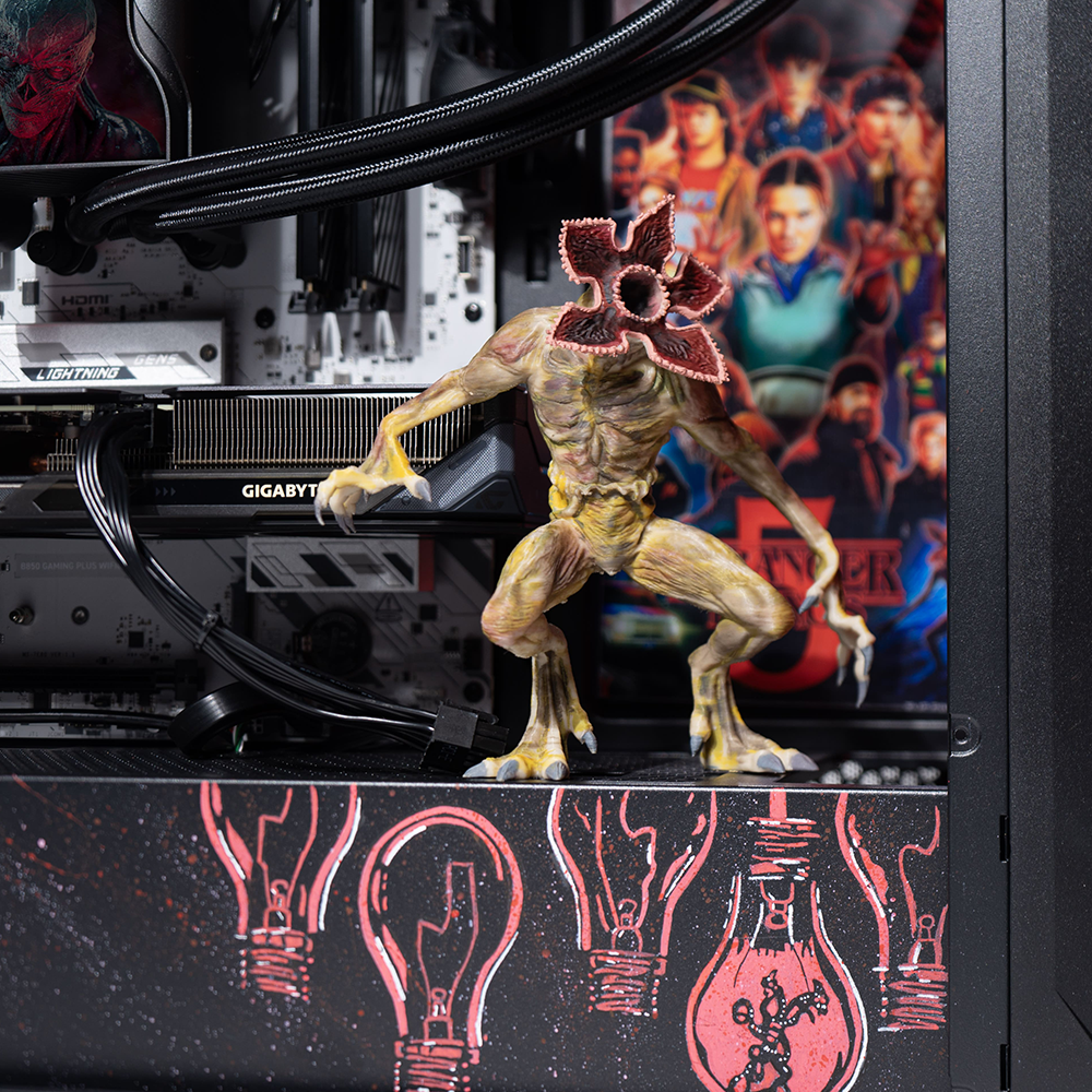 BREUNOR STRANGER THINGS EXPRESS - PC Gaming Ryzen 5 9600X ,RX 9060XT 16GB, RAM 32GB DDr5 , SSD 1TB NVMe, AIO 360mm LCD, W11