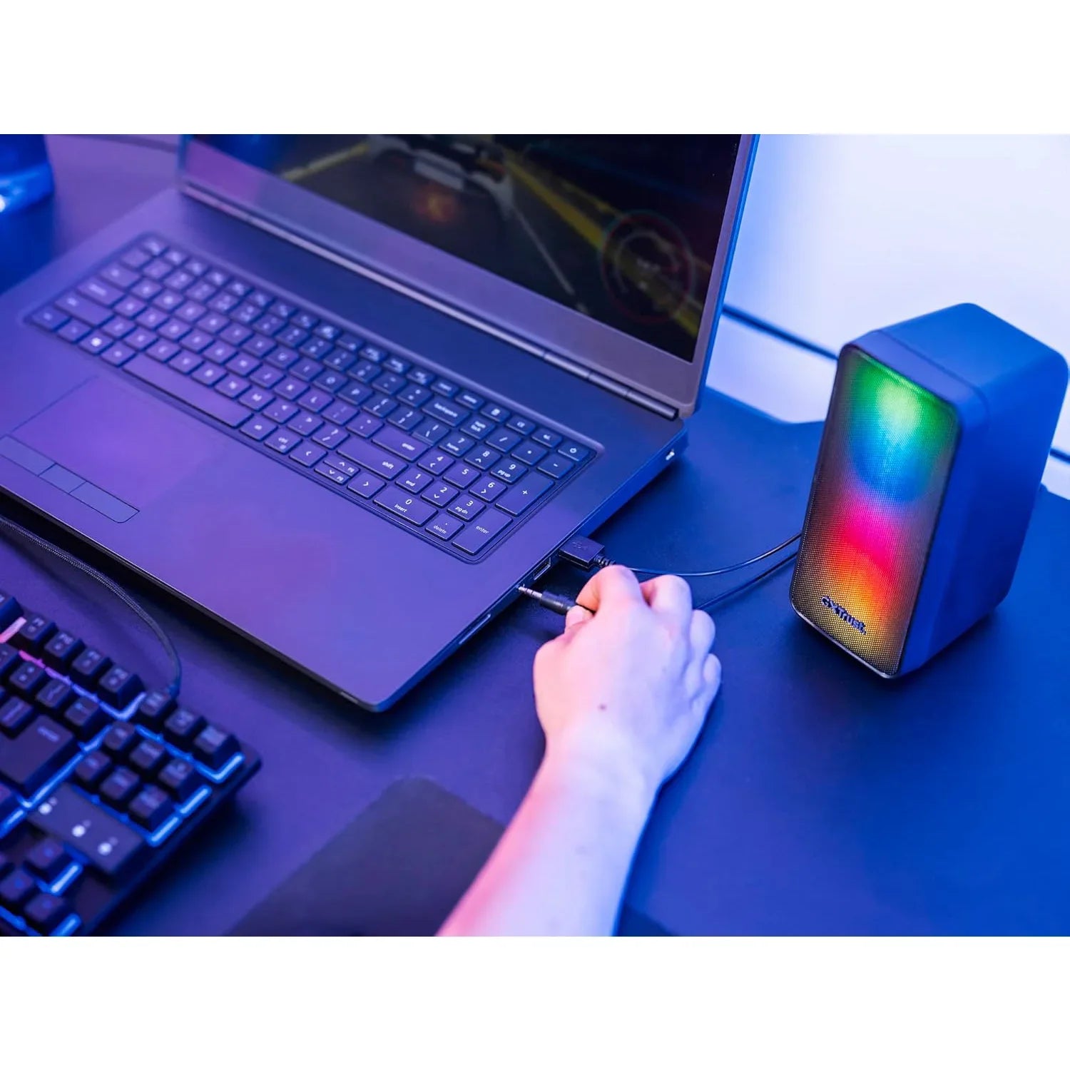 Speaker USB RGB Trust Gaming USB 2.0 Casse PC Gaming con Illuminazione LED RGB, 12 W (6 W RMS), Alimentazione USB, 3.5 mm, Altoparlanti PC Stereo per Computer - BREUNOR