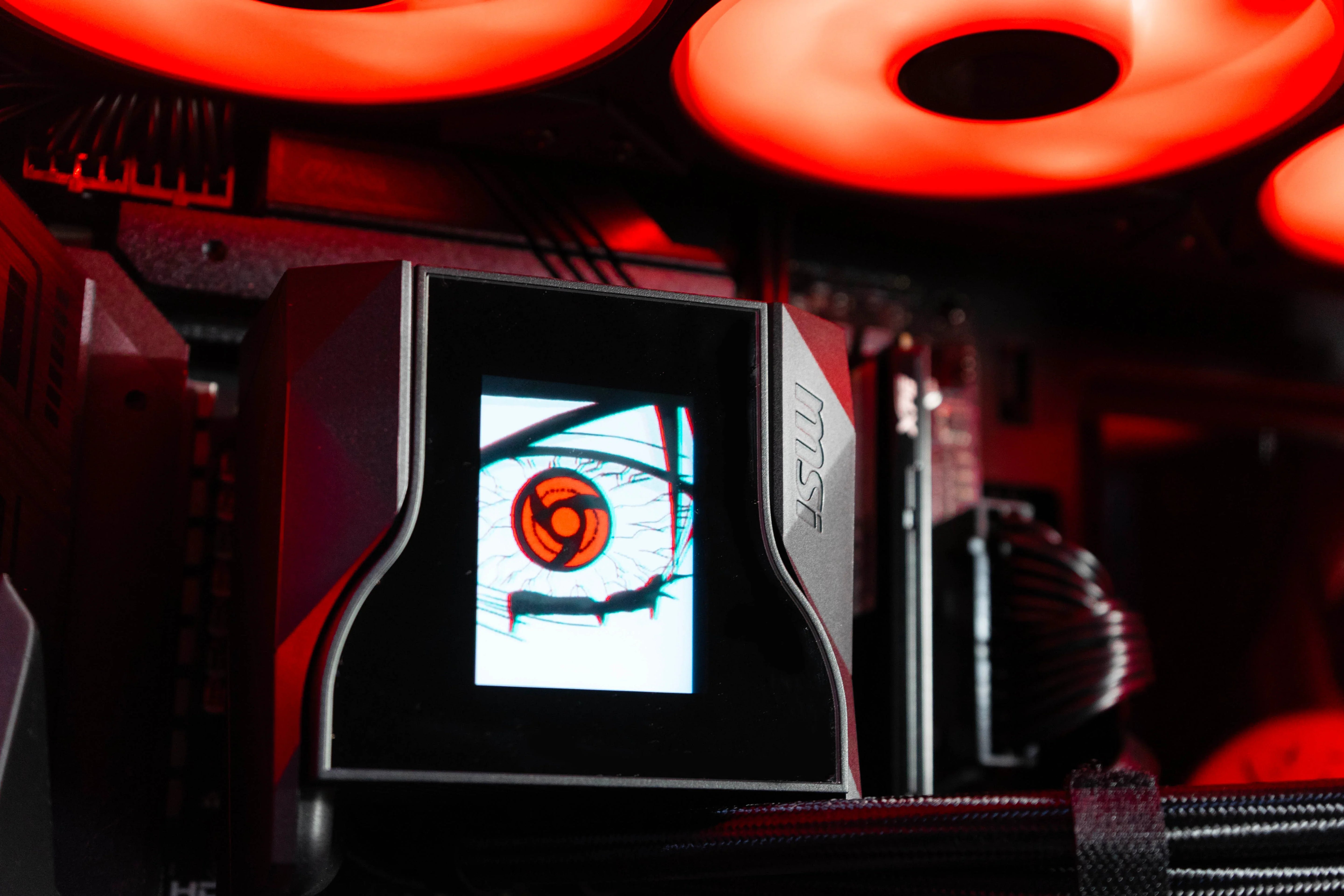 BREUNOR ITACHI V3 - PC Gaming Ryzen 7 7800X3D, RTX 5070 12GB, RAM 32GB DDr5 , SSD 1TB NVMe, AIO 360mm LCD, Windows 11 PRO - BREUNOR
