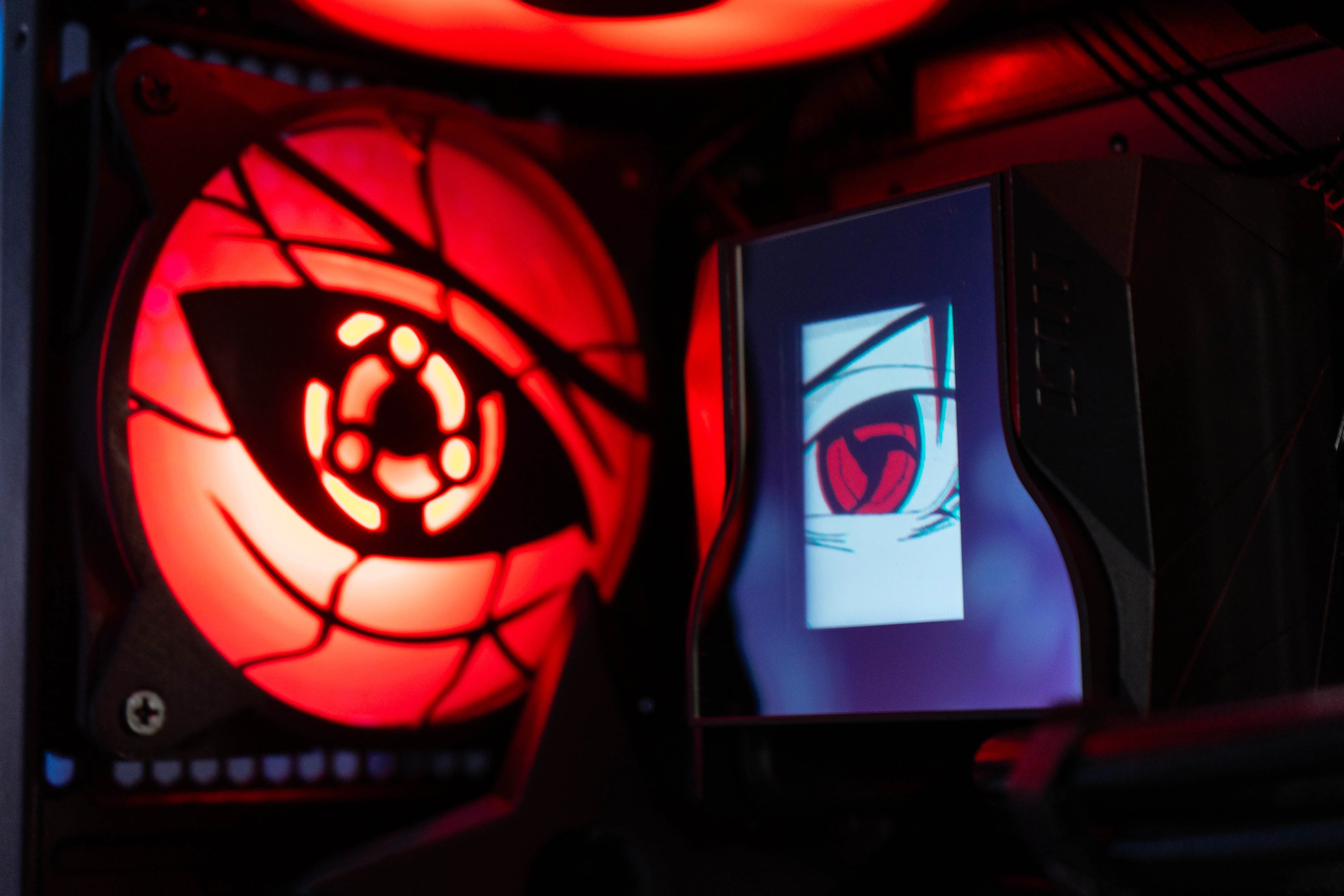 BREUNOR ITACHI V3 - PC Gaming Ryzen 7 7800X3D, RTX 5070 12GB, RAM 32GB DDr5 , SSD 1TB NVMe, AIO 360mm LCD, Windows 11 PRO - BREUNOR