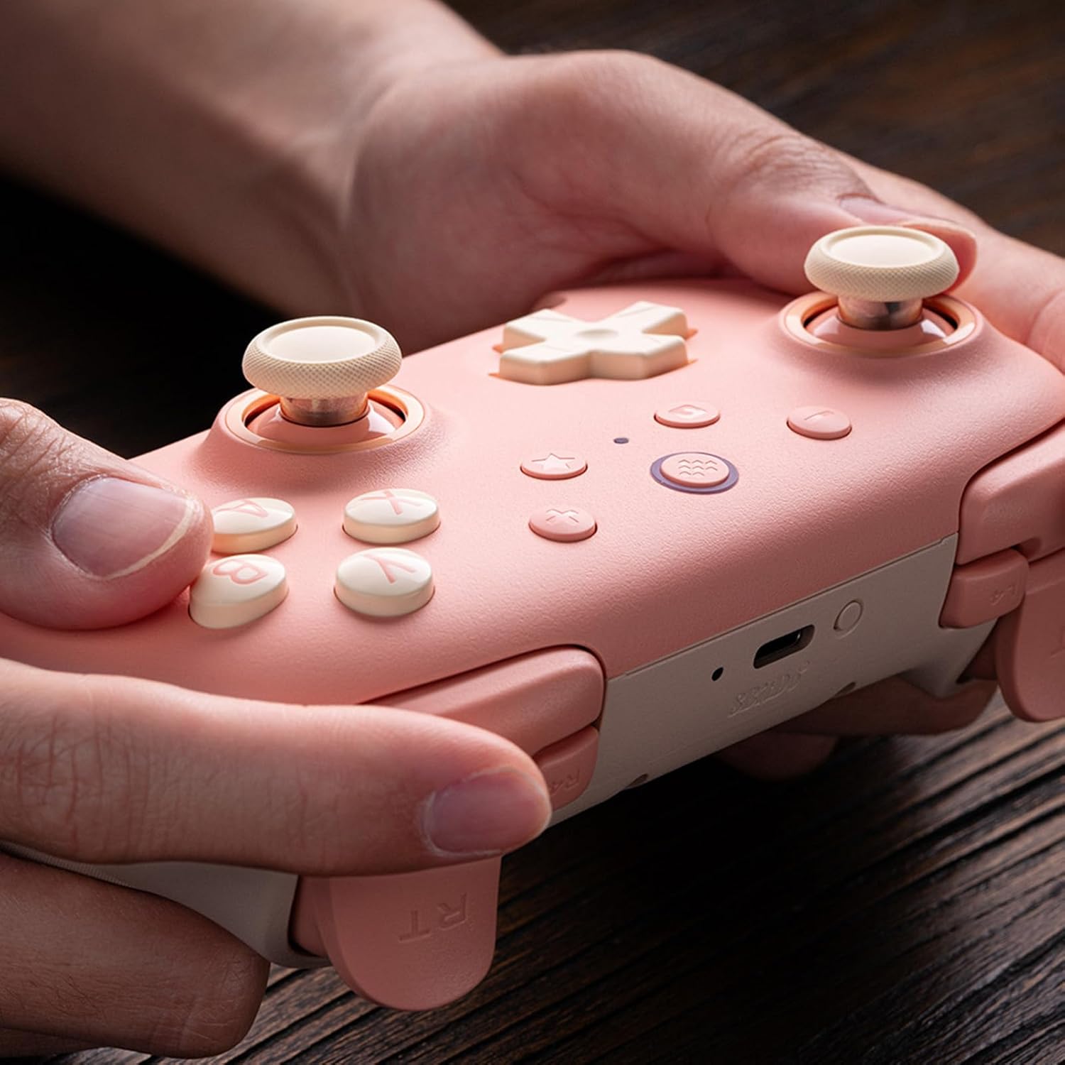 Controller Wireless per PC Windows e Android, Frequenza di Polling 1000Hz, Joystick Hall Effect/Hall Trigger, Paraurti L4/R4 Rimappabili, Funzione Turbo (Pesca)