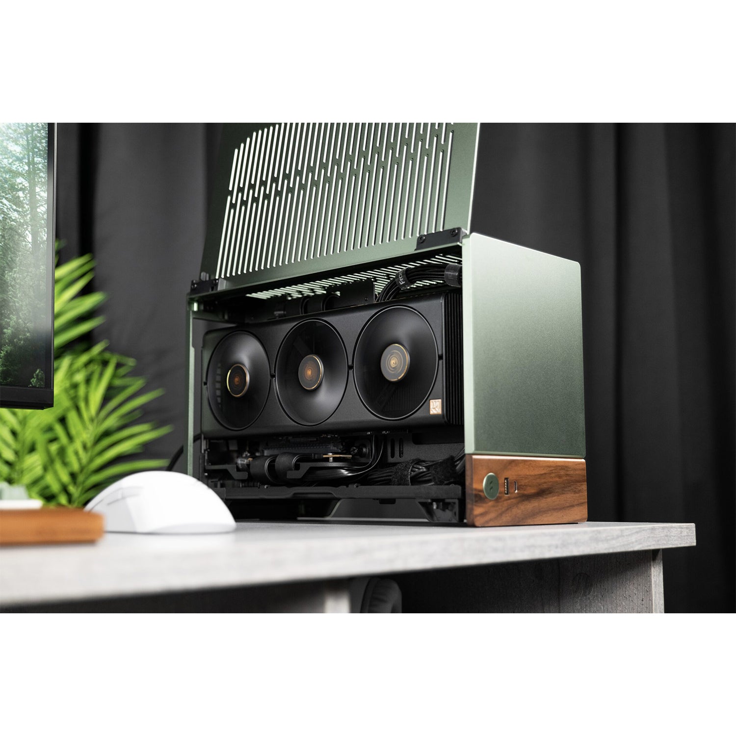 BREUNOR PULSAR - Mini PC Gaming Ryzen 7 5800X , RX 7600 8GB, RAM 32GB DDr4 , SSD NVMe 1TB, Pc Da Gaming ITX, Windows 11 PRO
