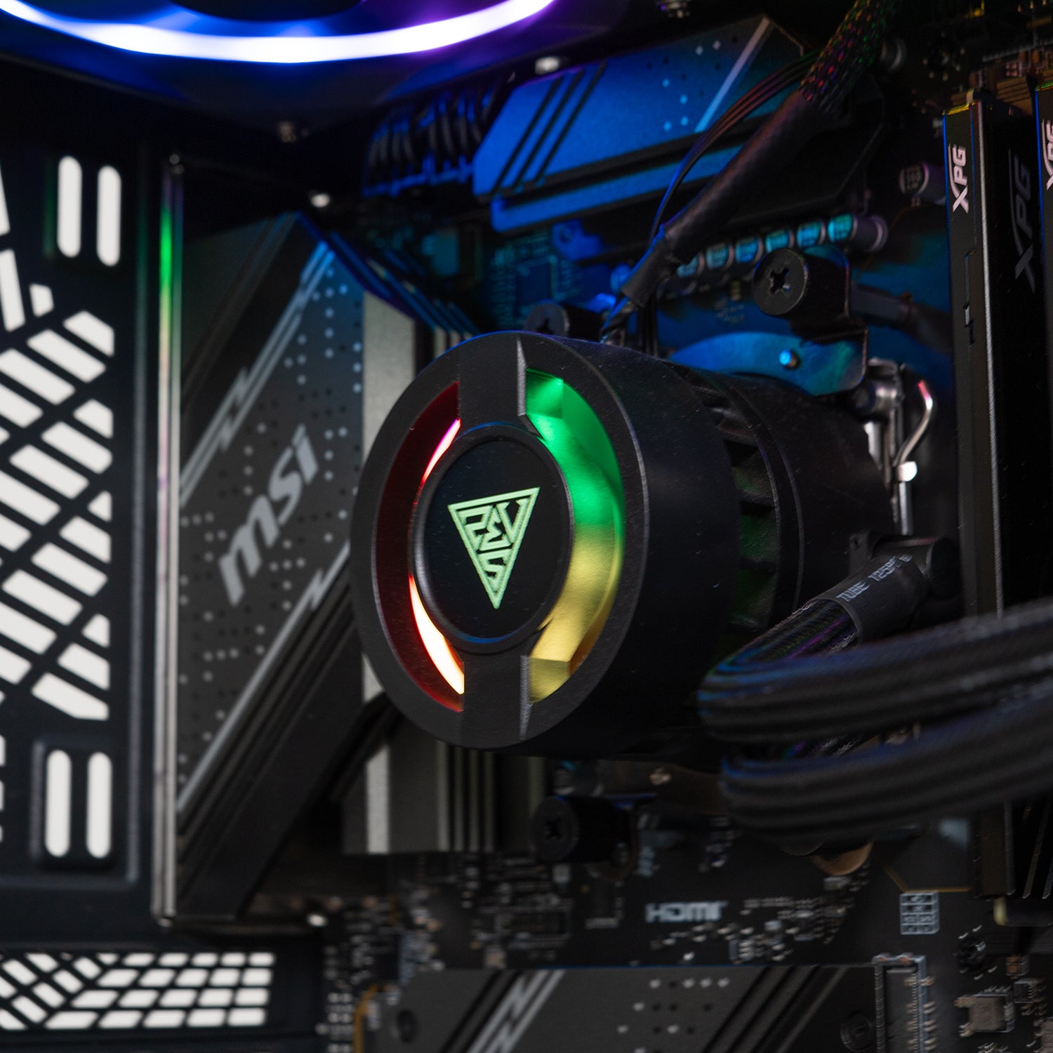 BREUNOR MAXIMUS - PC Gaming Ryzen 7 9800X3D, RTX 5080 16 Go, RAM 48 Go DDR5 6000 MHz, SSD Nvme 2000 Go, Refroidisseur Liquide 360 ​​mm, Windows 11 Pro
